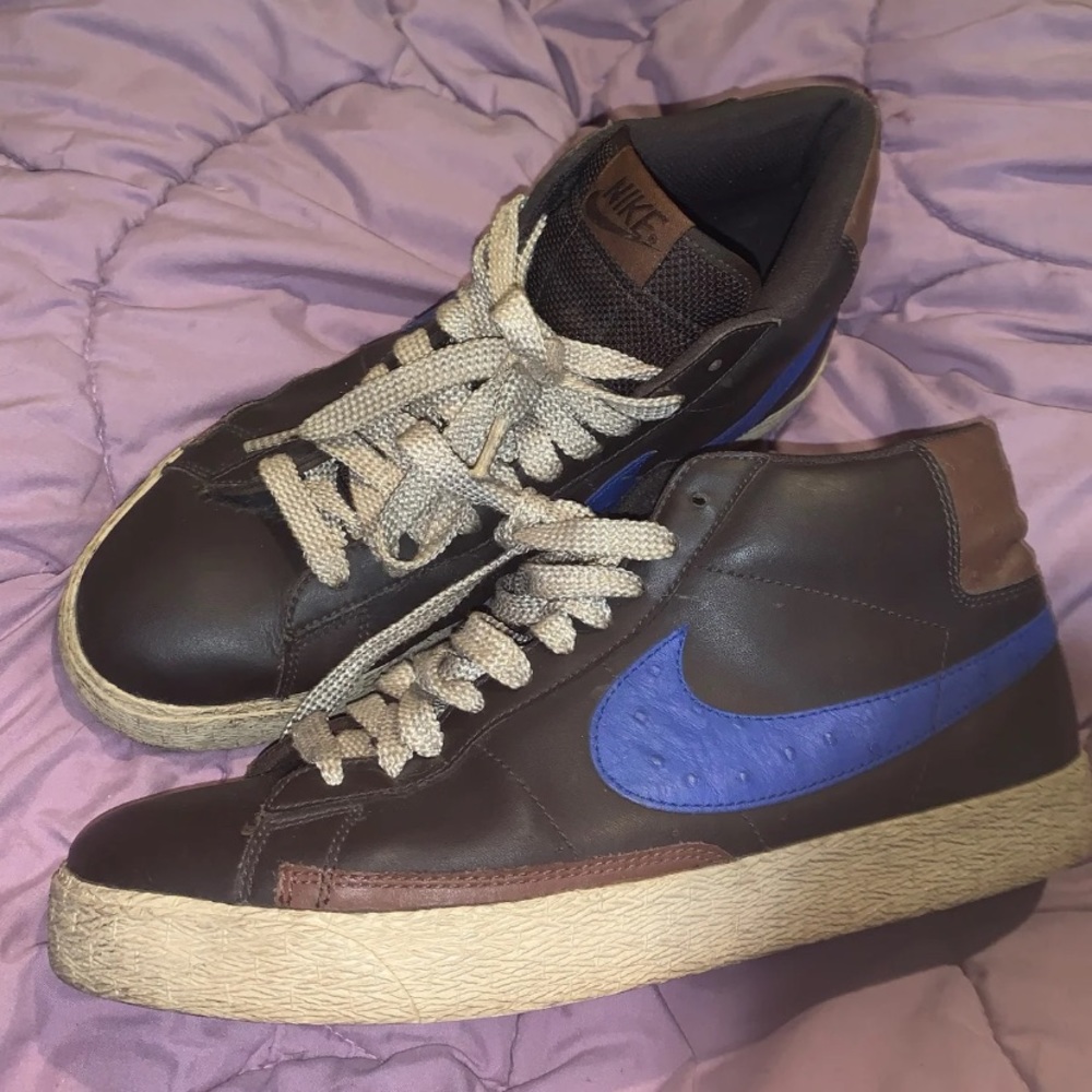 NIKE BLAZERS MENS SIZE 11